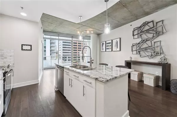 44 PEACHTREE #1030, Atlanta, GA 30309