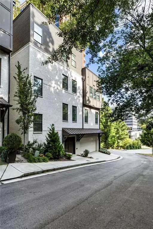 1819 Huntington HLS NW, Atlanta, GA 30309