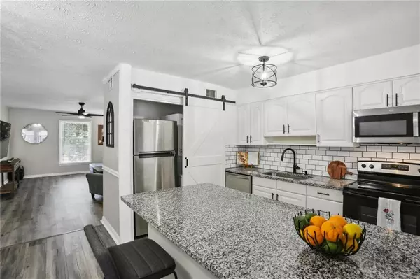 Sandy Springs, GA 30328,6700 Roswell RD NW #32C