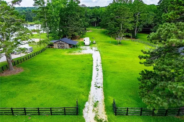 2460 Oak Grove Church Road, Carrollton, GA 30117