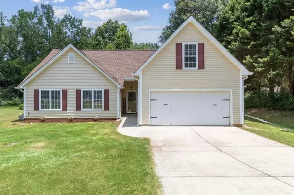 312 Joshua WAY, Hoschton, GA 30548