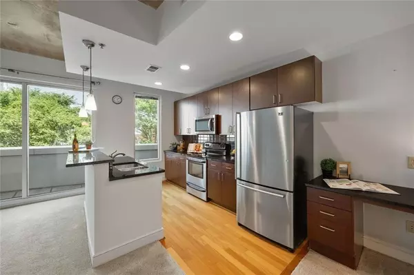 Atlanta, GA 30309,44 Peachtree PL NW #428