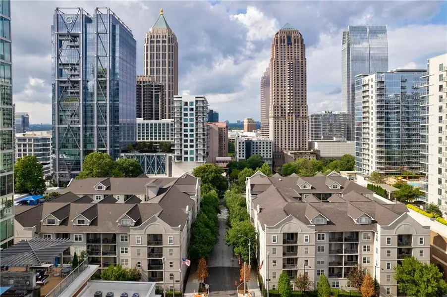 1074 Peachtree WALK NE #B114, Atlanta, GA 30309