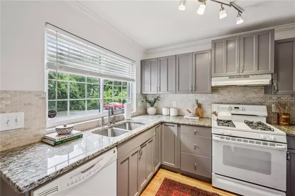 Decatur, GA 30030,1175 Church ST #H