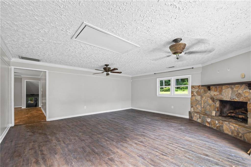 Cornelia, GA 30531,192 Summit ST
