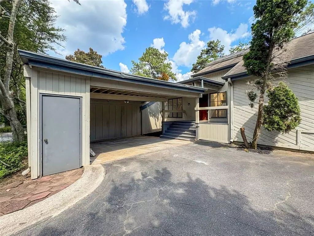 Marietta, GA 30068,4964 N Ellipse DR