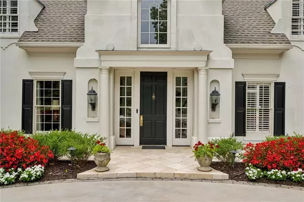 Atlanta, GA 30327,3460 Paces Valley RD NW