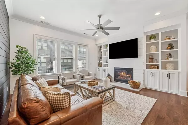 Atlanta, GA 30328,6686 Sterling DR