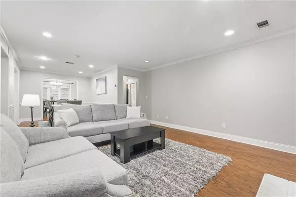Atlanta, GA 30324,13 Normandy CT NE