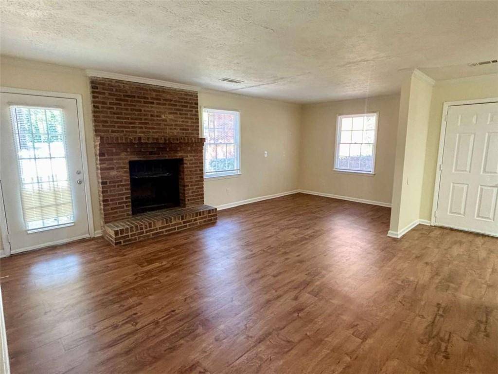 Norcross, GA 30093,1579 Harbins RD