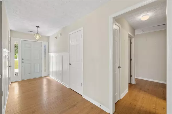 Loganville, GA 30052,3360 BATTLEMENT CIR