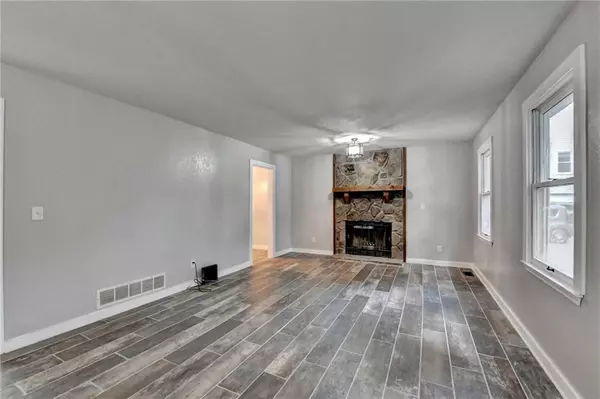 Woodstock, GA 30188,304 Winchester WAY
