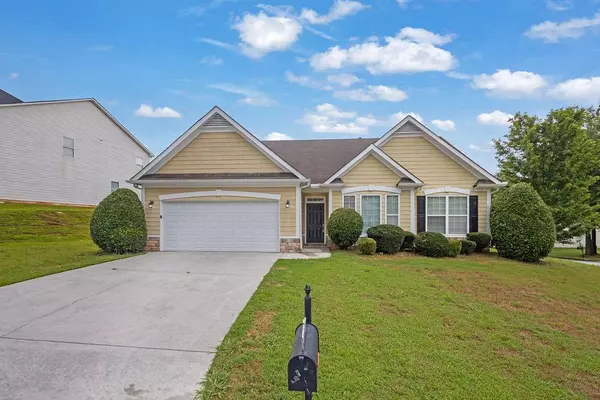 8900 Crestview CIR, Union City, GA 30291