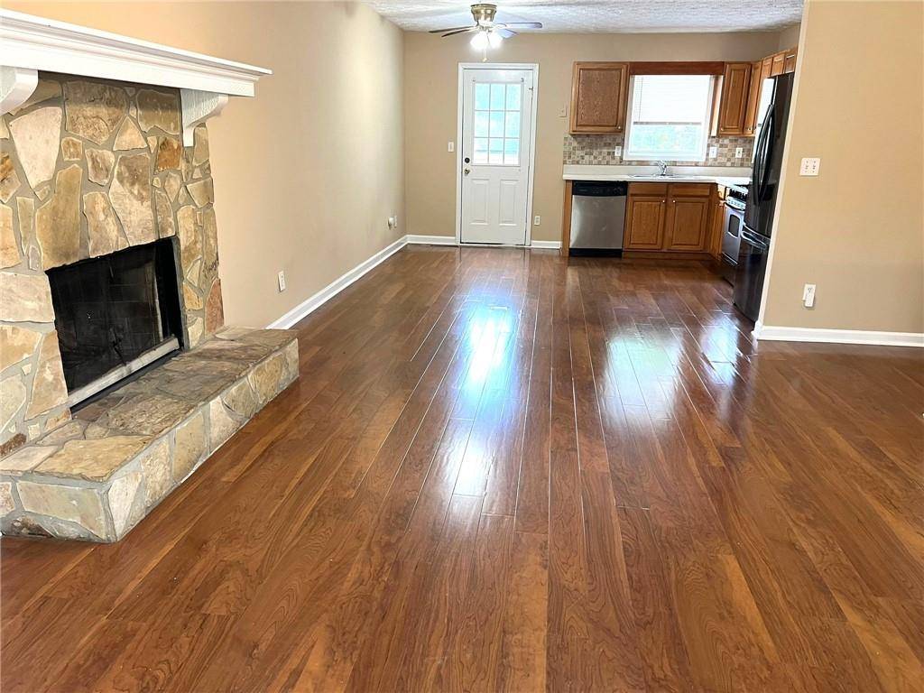Snellville, GA 30078,2868 Rocky Pointe WAY