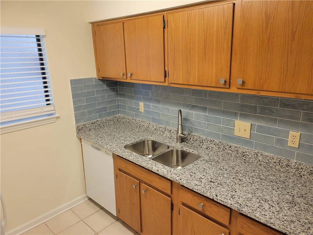 Atlanta, GA 30350,2104 Huntingdon Chase