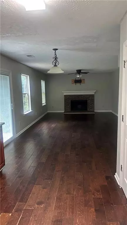 Alpharetta, GA 30022,4890 Evergreen Valley WAY