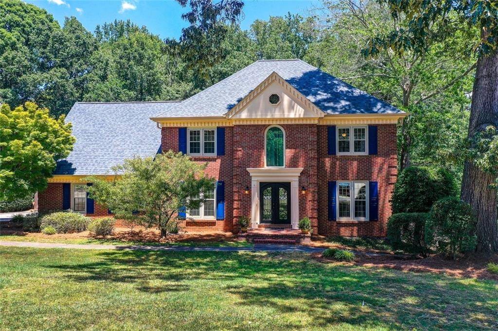5163 Charlemagne WAY SW, Lilburn, GA 30047