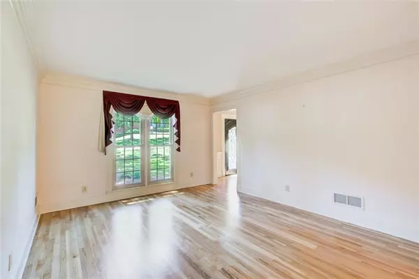 Lilburn, GA 30047,5163 Charlemagne WAY SW