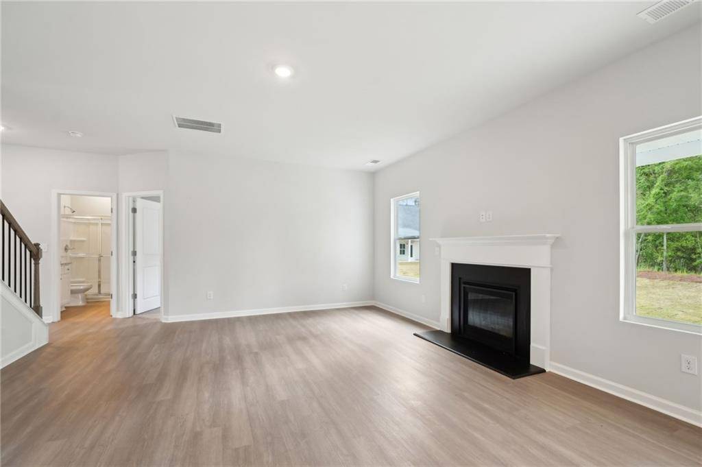 Loganville, GA 30052,3633 Squires Park LN