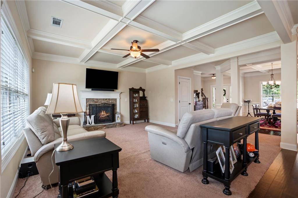 Buford, GA 30518,466 SWEET APPLE LN
