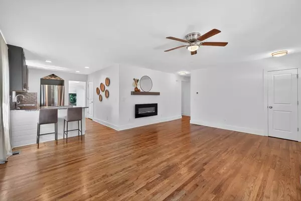 Decatur, GA 30033,2976 Lowrance DR