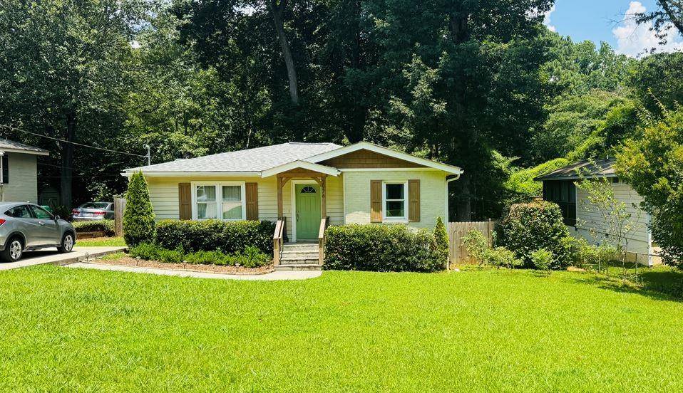 2976 Lowrance DR, Decatur, GA 30033
