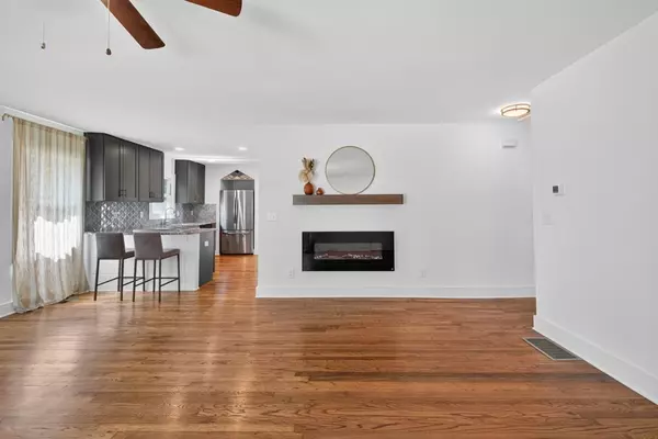 Decatur, GA 30033,2976 Lowrance DR