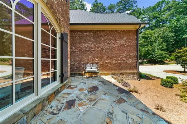 Flowery Branch, GA 30542,6806 Misty Cove LN