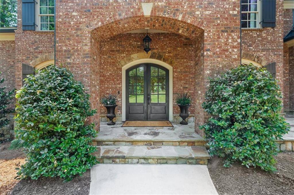 Flowery Branch, GA 30542,6806 Misty Cove Ln