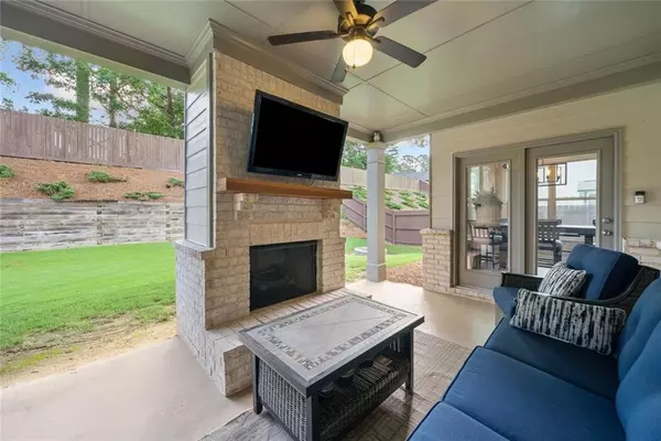 Buford, GA 30519,2159 Holland Creek LN