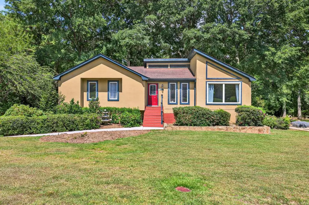 Monroe, GA 30655,415 Spruce LN