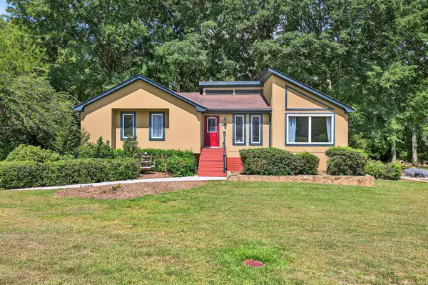 415 Spruce LN, Monroe, GA 30655