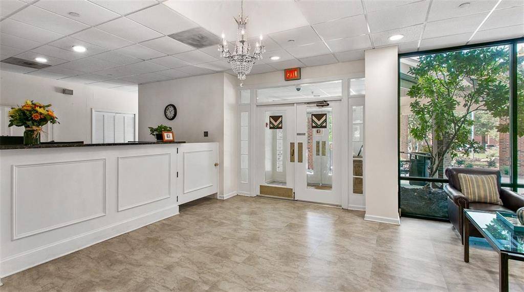 Sandy Springs, GA 30328,425 Mount Vernon HWY NE #B112