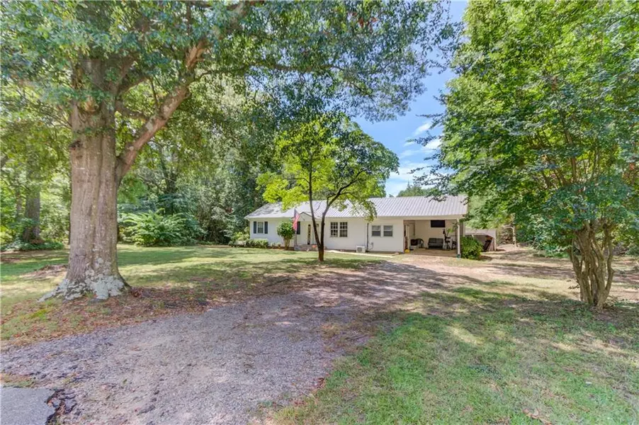 193 Highway 98 W, Danielsville, GA 30633