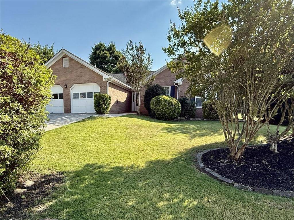 3267 Summit Glen DR, Loganville, GA 30052