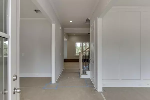 Buford, GA 30518,448 Thunder RD