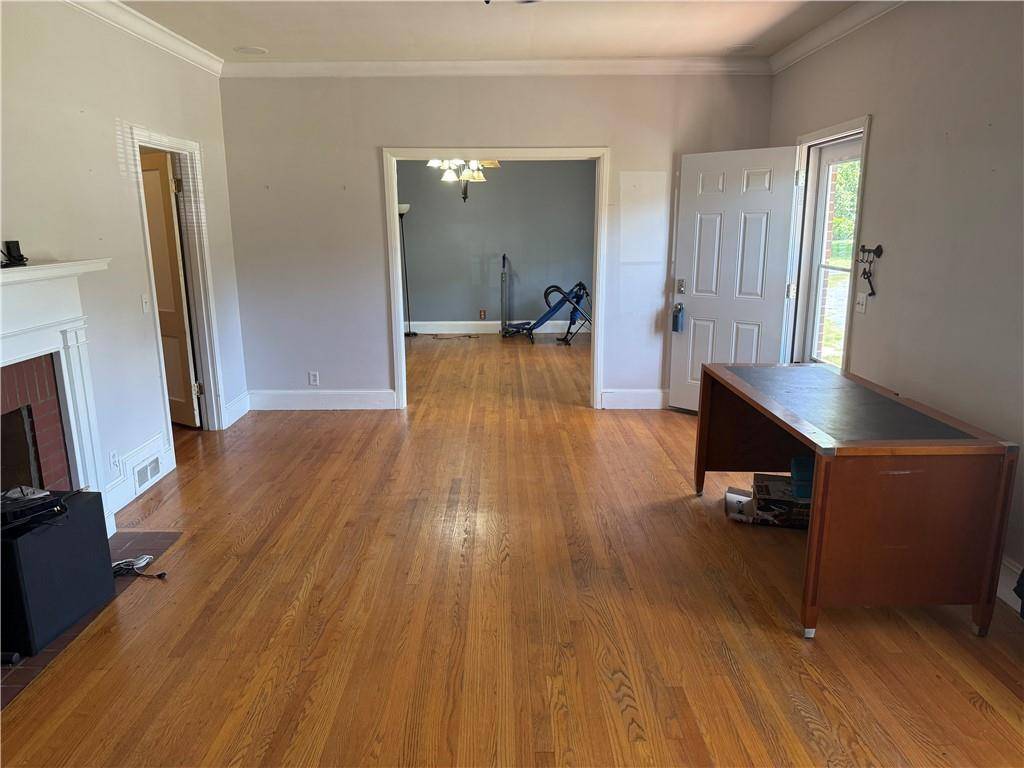 Conyers, GA 30012,998 Highland CIR SE
