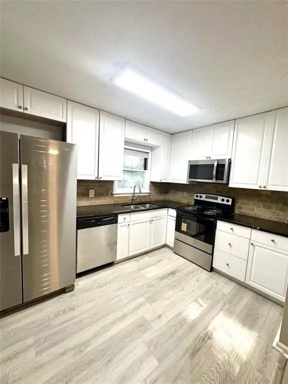 Grayson, GA 30017,1403 Lakemont DR