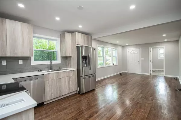 Atlanta, GA 30309,537 Trabert AVE NW