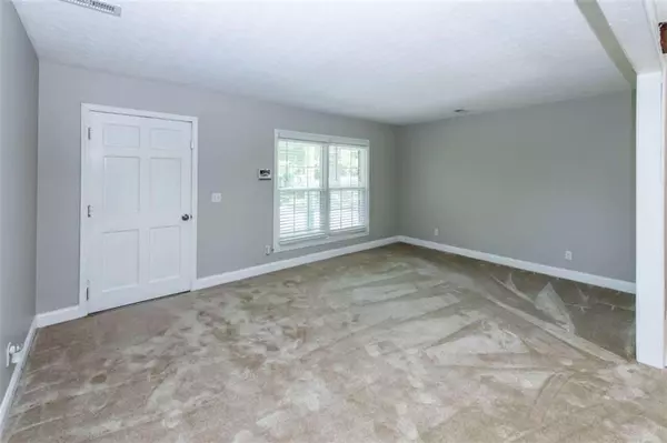Calhoun, GA 30701,120 Blackwood CT