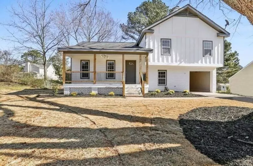 1382 Bennett RD, Grayson, GA 30017