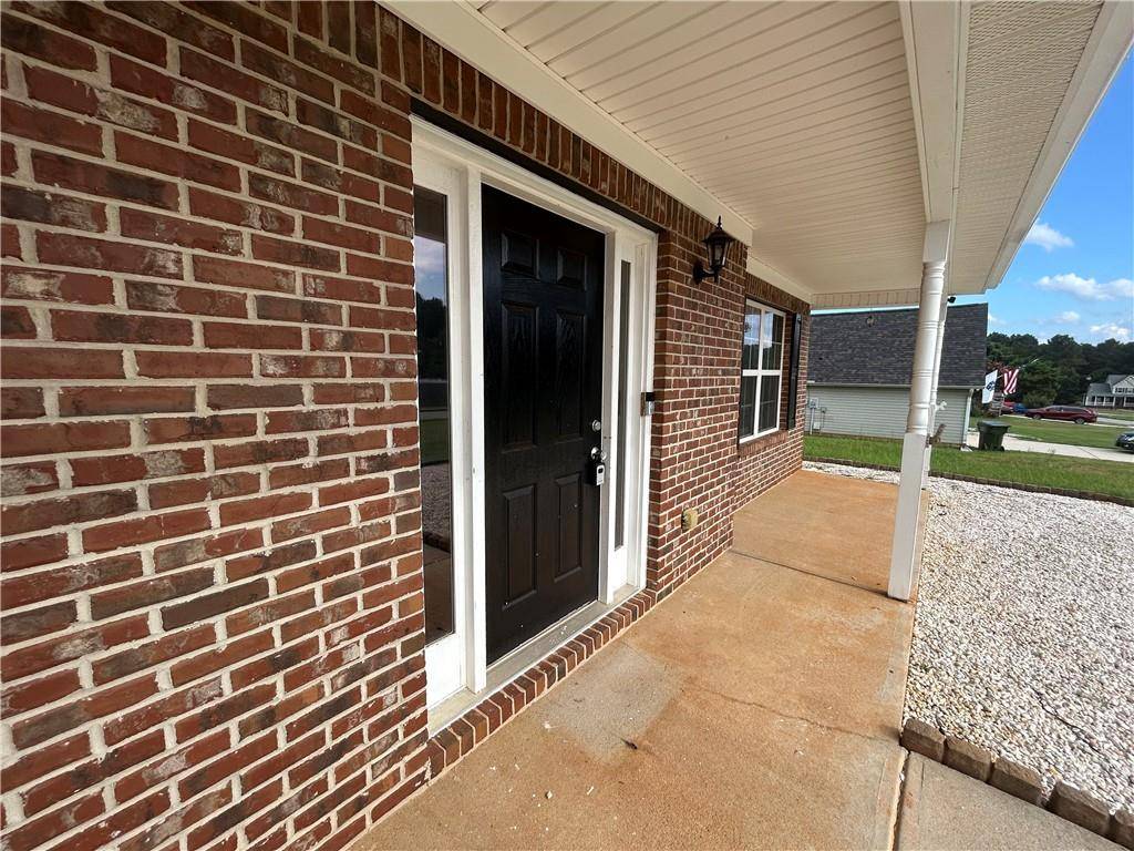 Loganville, GA 30052,1218 Waterford DR