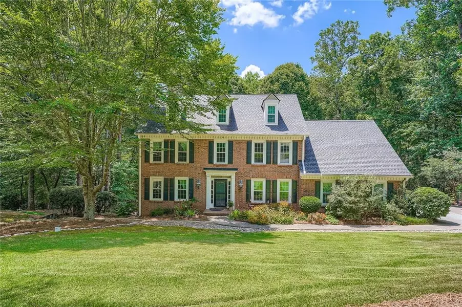 240 River Landing DR, Roswell, GA 30075