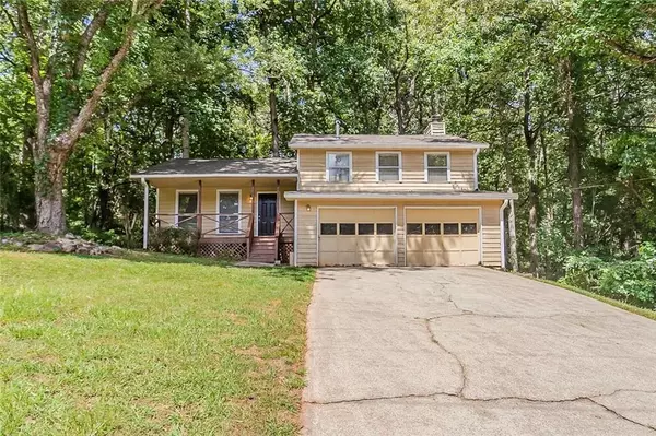 3406 Deshong DR, Stone Mountain, GA 30087