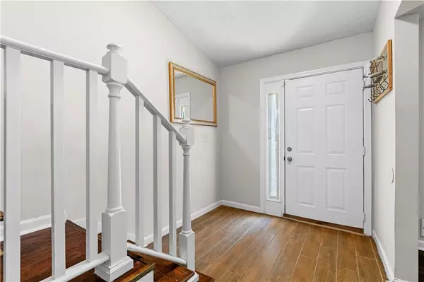 Stone Mountain, GA 30083,811 Corundum CT