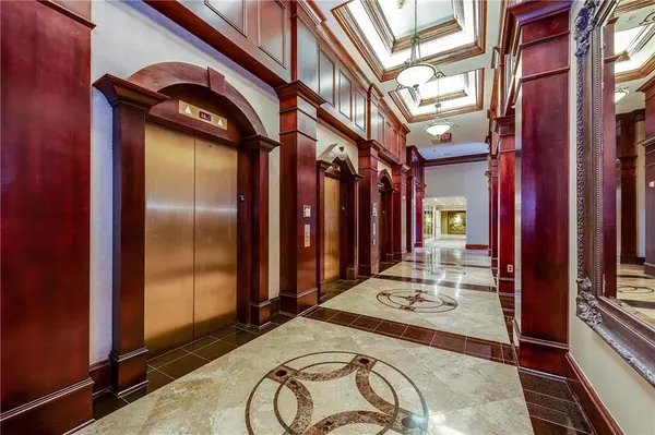 Atlanta, GA 30326,3334 Peachtree RD NE #1902