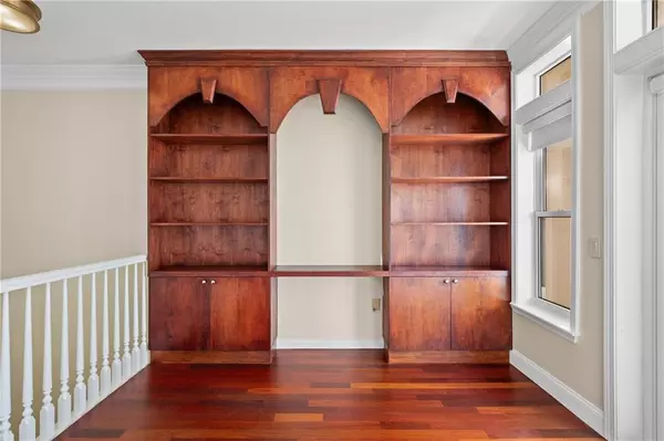 Atlanta, GA 30326,3334 Peachtree RD NE #1902