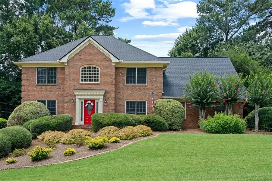 160 Amsterdam DR SW, Lilburn, GA 30047