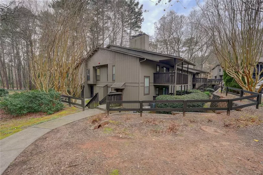 1804 Cumberland Court CT SE, Smyrna, GA 30080