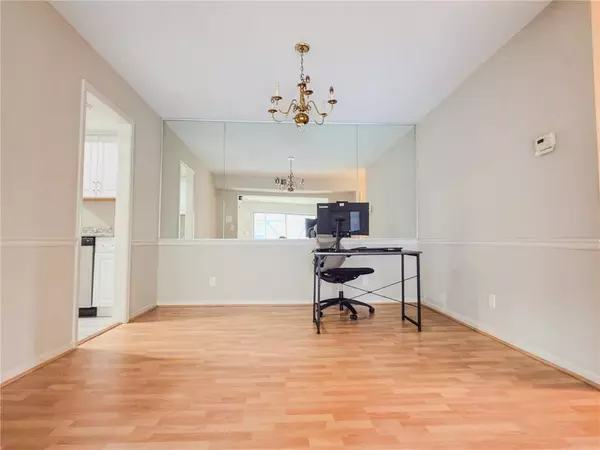 Atlanta, GA 30328,6851 Roswell Rd #P3